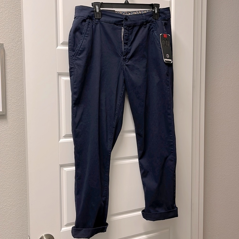 Eva Dictionary straight leg pant